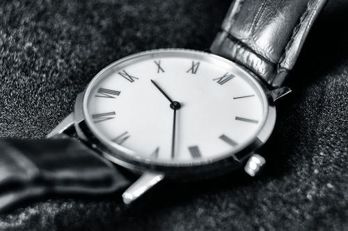 Carré-Gehäuse: quadratische Uhr erklärt